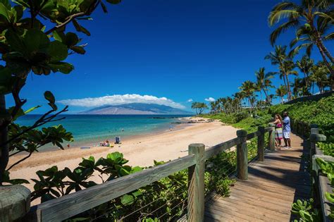 what time is it in maui ha.